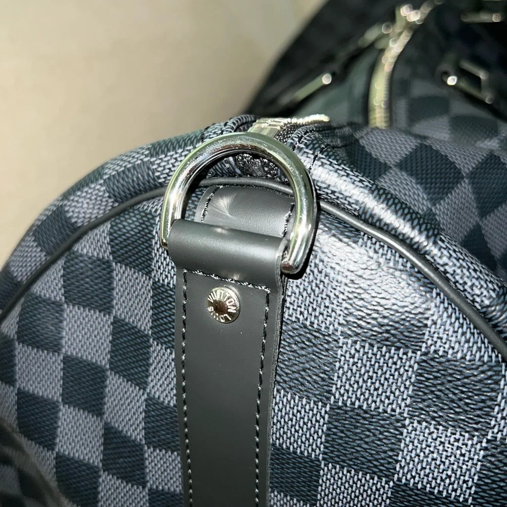 LIKE NEW Louis Vuitton ✩ Keepall Bandoulière 55 in Damier Graphite